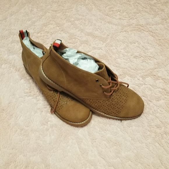 Tommy Hilfiger Vegan Perforated Booties - Picture 2 of 9